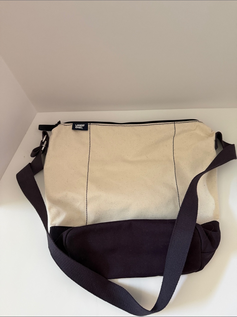 Lands’ End Canvas Crossbody Bag NWOT Natural & Navy Everyday Travel Messenger